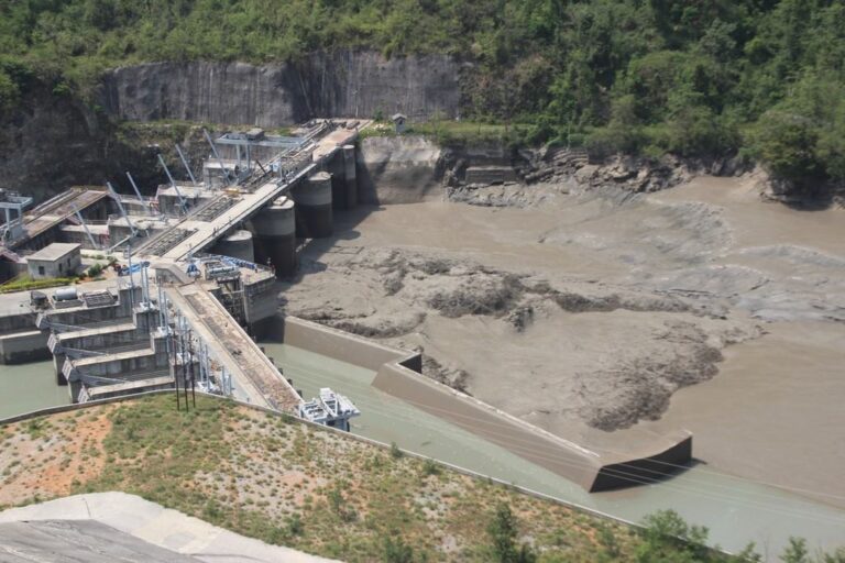 वर्षायाममा कालीगण्डकी ए जलविद्युत् केन्द्र र कालीगण्डकी नदी