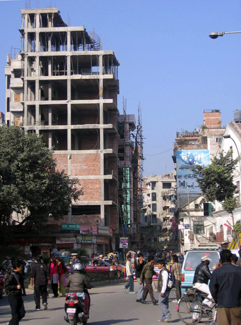 काठमाडौंमा निर्माणाधीन अग्लो भवन